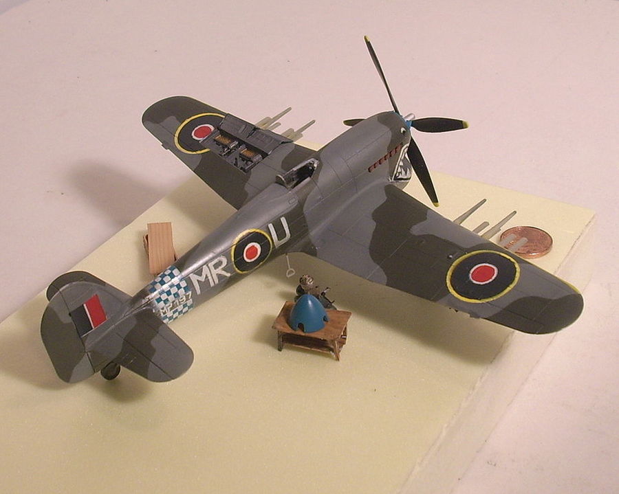 Hawker Typhoon 15 (pronto per post shading 4)
