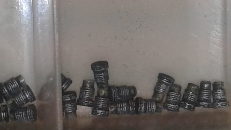 002 Pistoni motore.jpg