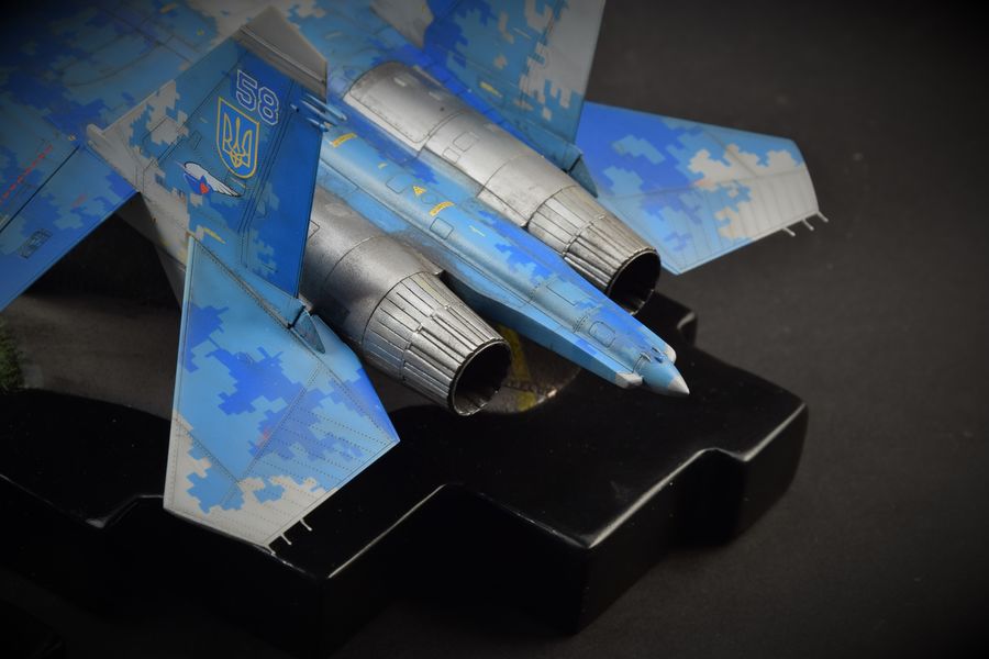 Su 27 Ukraine - Finito 11