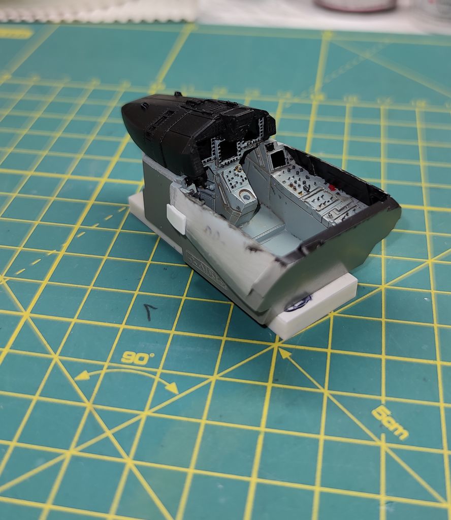 046-Cockpit 3