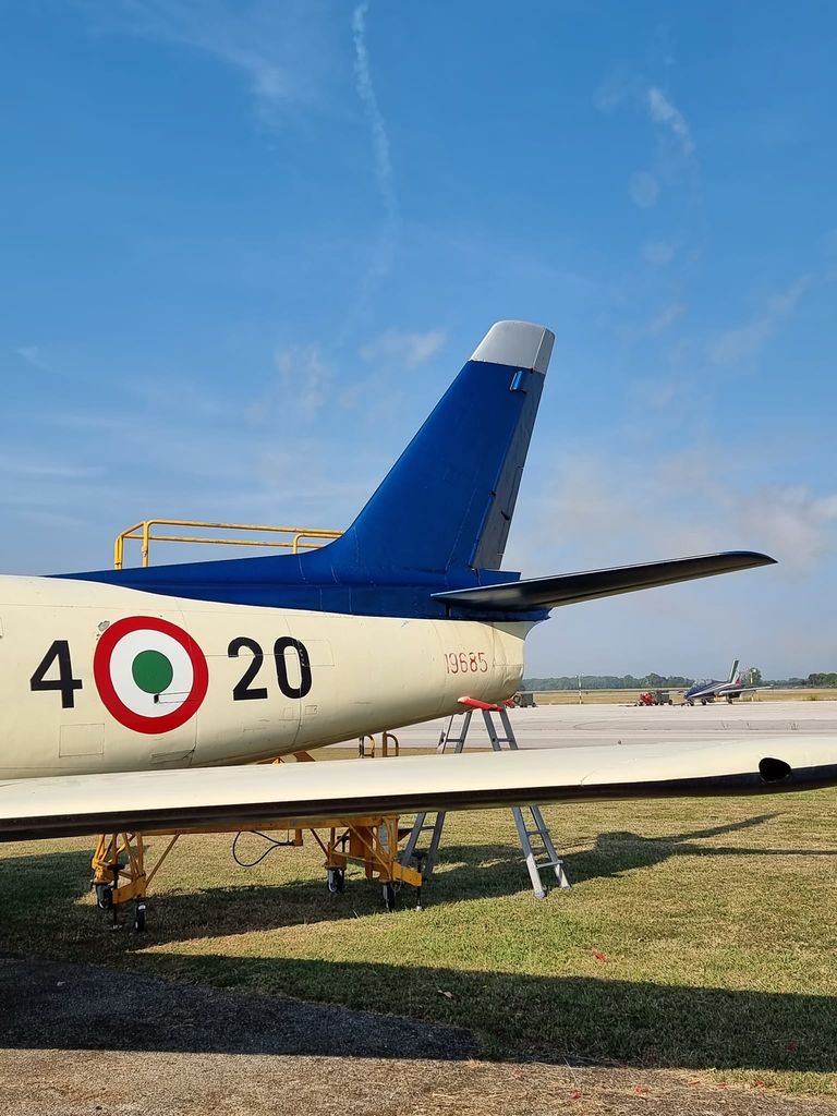e9