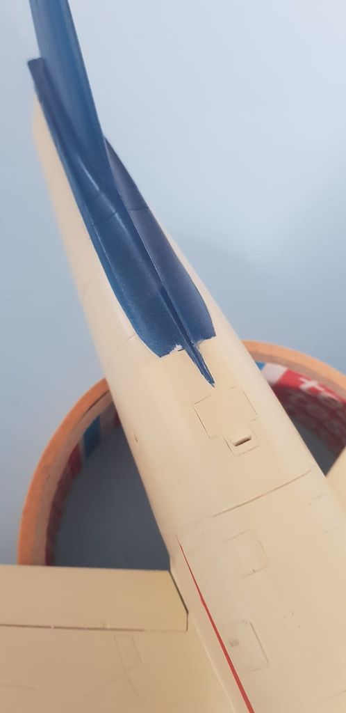 g9