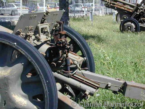 canon_75_italien_vue_arr_cu