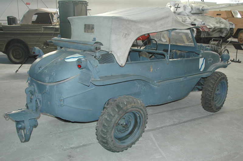 SCHWIMMWAGEN 2