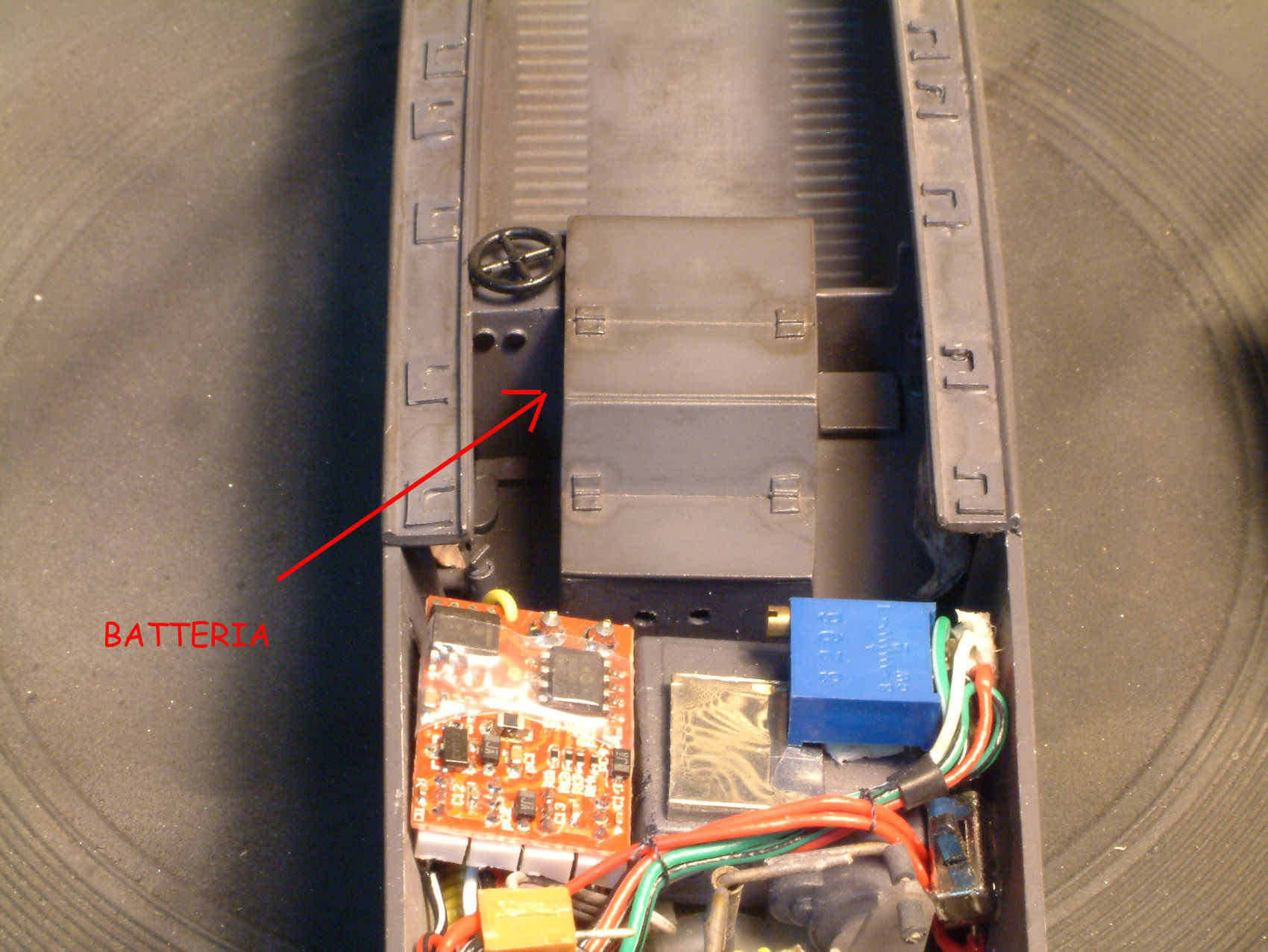 8 batteria chiusa