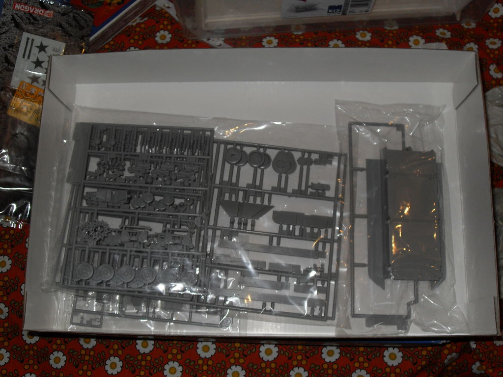 SDC16103