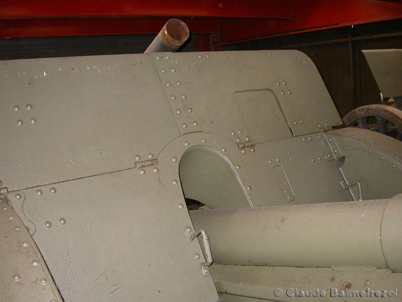 Obice-da-100mm-Skoda-(10).jpg