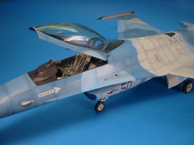 F-16 (6110)