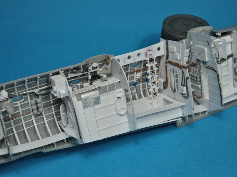 Бе 12 модель. Бе-12 1/72. Бе-12 Modelsvit коробка. Модель самолета бе-12.