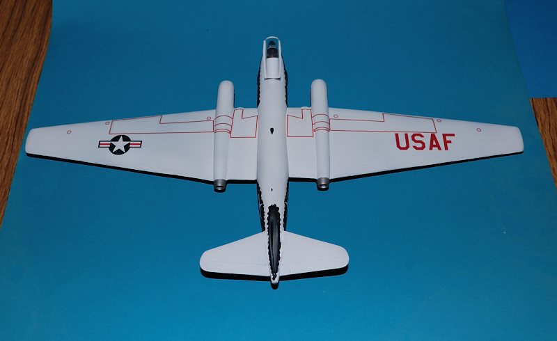 RB-57_048