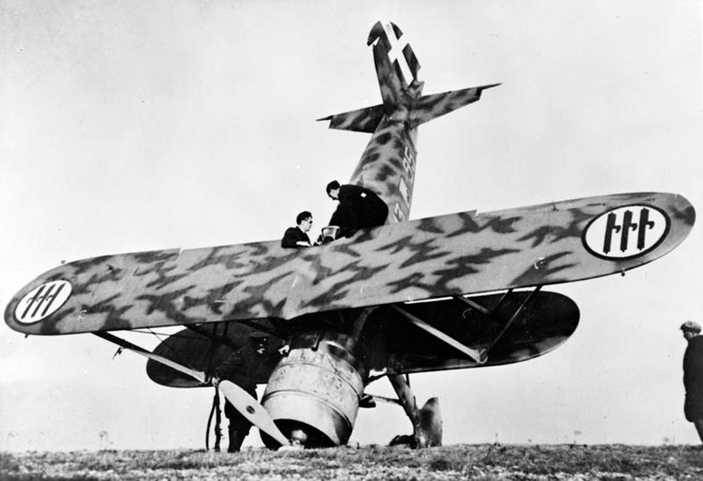 Italian-Fiat-CR-42-biplane-fighter-