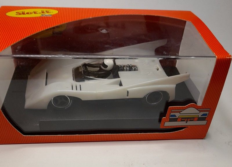 McLaren m8D Can-Am kit.jpg