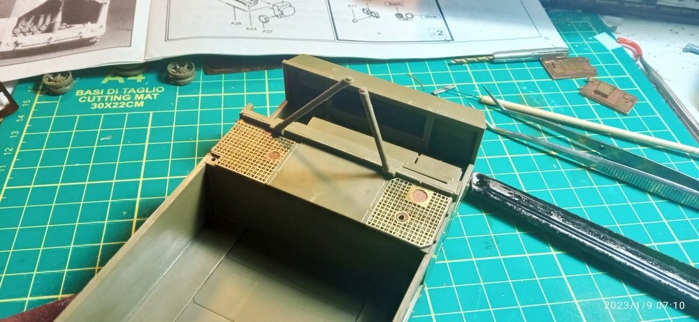 M-548 Aid Post (11)