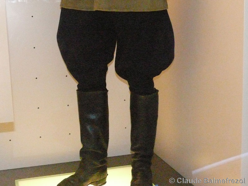 010.jpg