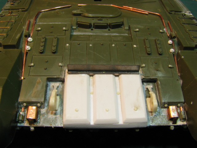 T80UD 001_002