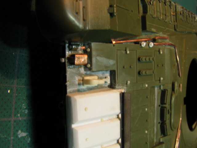 T80UD 001_003