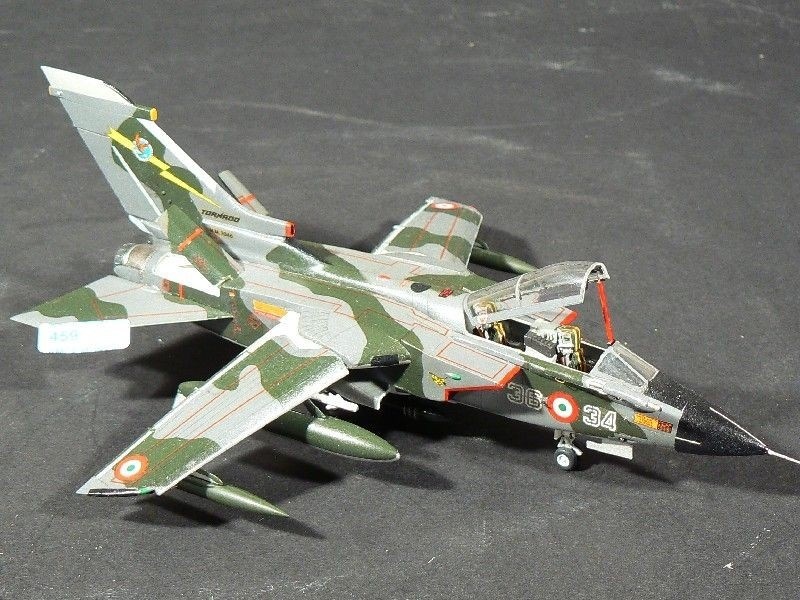 Tornado IDS scala 1-72 di Nassi Valerio Modellisti Carugatesi.JPG