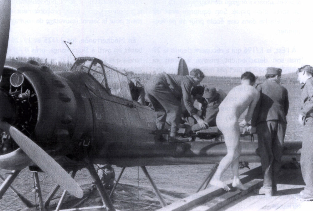 1-Ar-196A-1_Bordflieger-Gruppe-196-(BB+YD)-emergency-rescue-1941-03