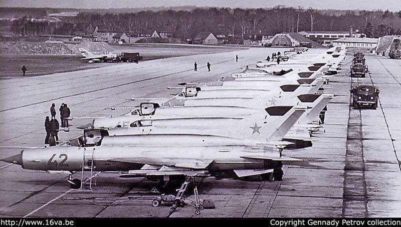 MiG-21SMT 01