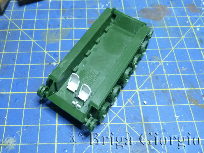 T 34/85 Revell/72 - 95th Tank Brigade 9th Tank Corps Berlin 1945 Main.php?g2_view=core